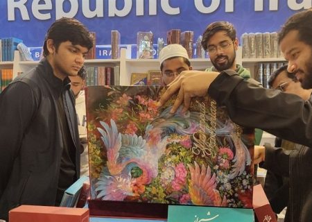 قطره آبی بر گلوی تشنه فارسی در هند؛‌ از نمایشگاه کتاب دهلی تا دپارتمان‌های دانشگاه‌ها