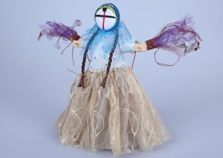 عروسک‌ بومی «بیگک» در کانون تولید می‌شود